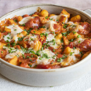 ZAPIEKANE GNOCCHI Z SALSICCIĄ